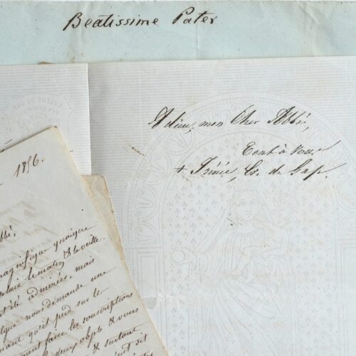 Archives de l'abbé Chaffrey Martin avec 12 lettres de l'évêque de Gap.