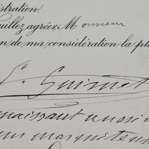 Émile Guimet réceptionne une divinité japonaise pour son musée.