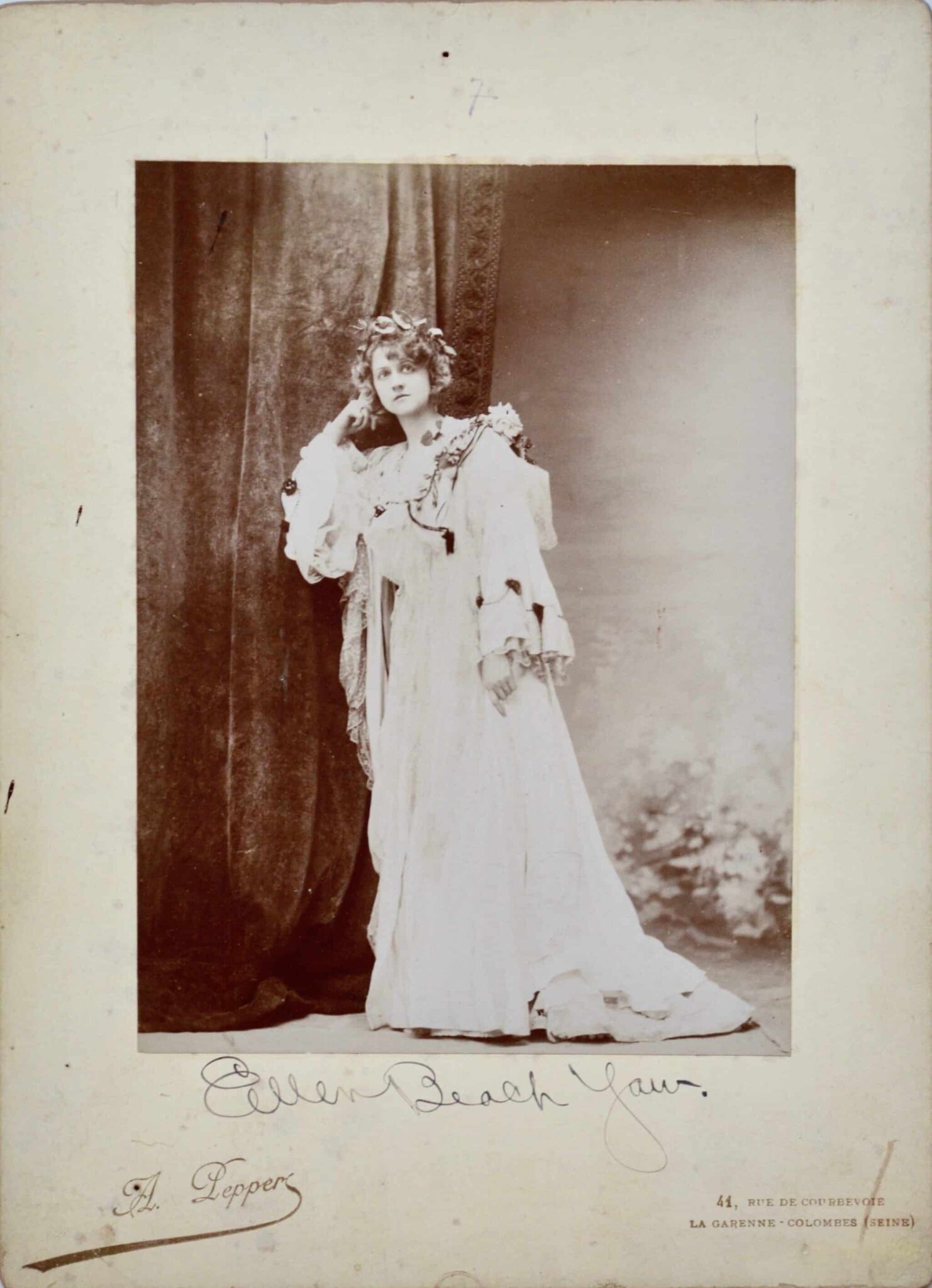 Photo signée de la soprano coloratura américaine Ellen Beach Yaw