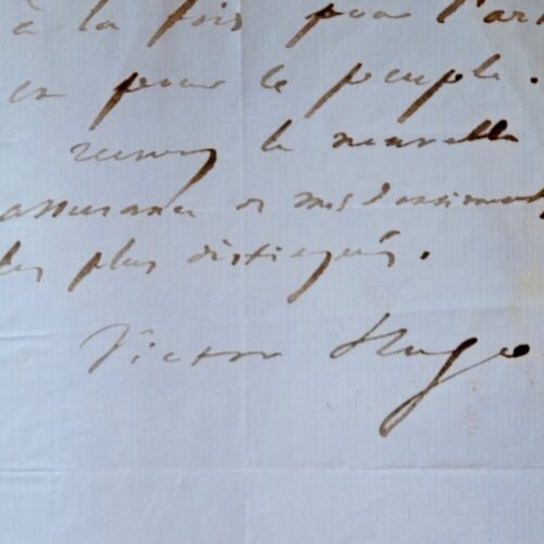 Hugo examine une demande de reprise de son répertoire de théâtre