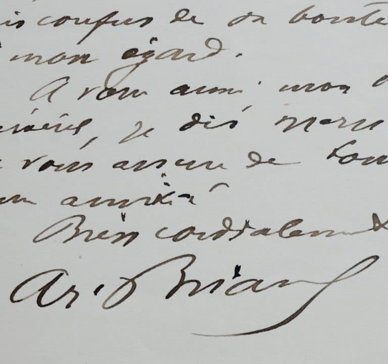 Aristide Briand reçoit un portrait de Gambetta