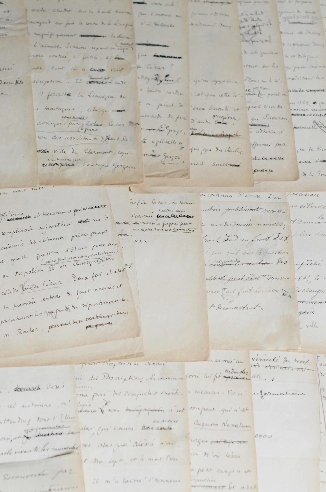Manuscrit de Pierre de Nolhac : "La Découverte de Gergovie" – vue 2 Manuscrit de Pierre de Nolhac : "La Découverte de Gergovie" – vue 2