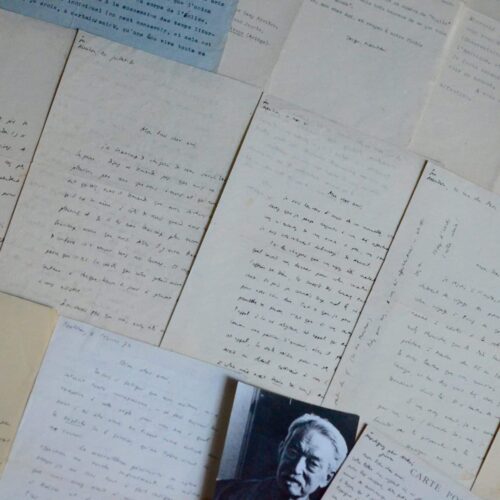 Belle correspondance de 13 lettres et 2 photos de Jacques Maritain