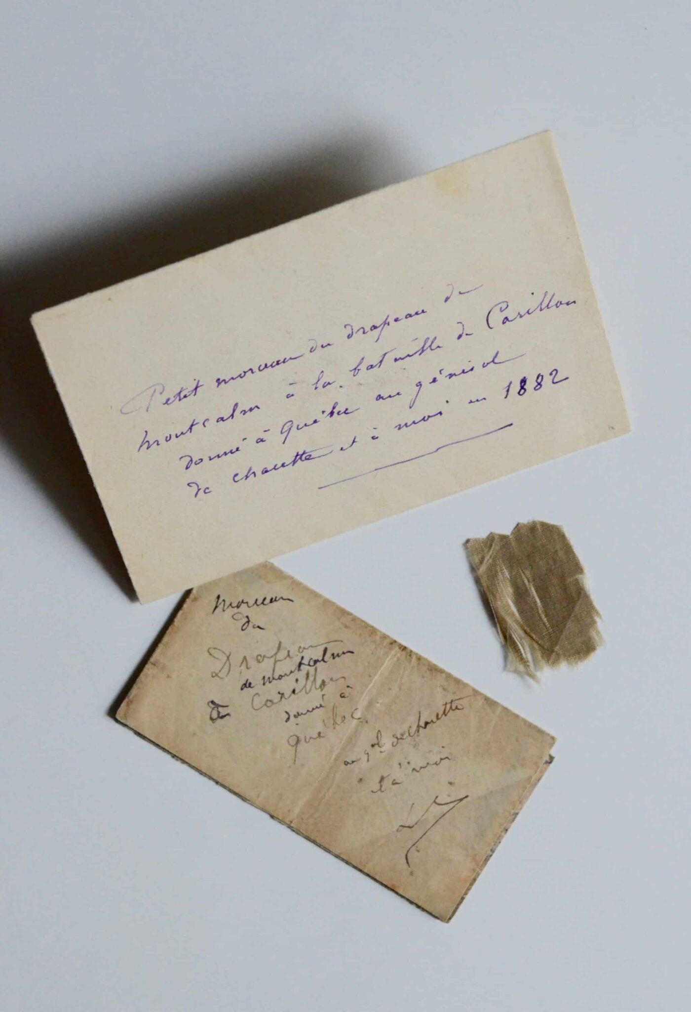 Fragment du drapeau de Montcalm, lors de grande victoire de Fort Carillon