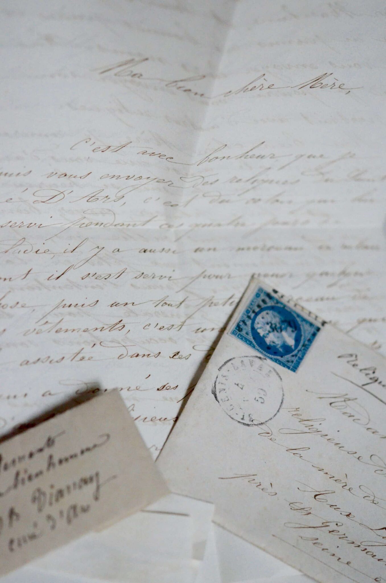 Trois précieuses reliques du Curé d'Ars, Jean-Marie Vianney – vue 2 Trois précieuses reliques du Curé d'Ars, Jean-Marie Vianney – vue 2