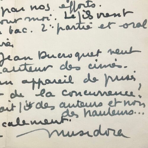 Musidora, icône du cinéma muet, attend une solution pour son film