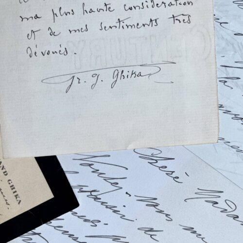 Ensemble de 3 lettres et une carte de visite de divers membres de l'illustre famille roumaine : les Ghika
