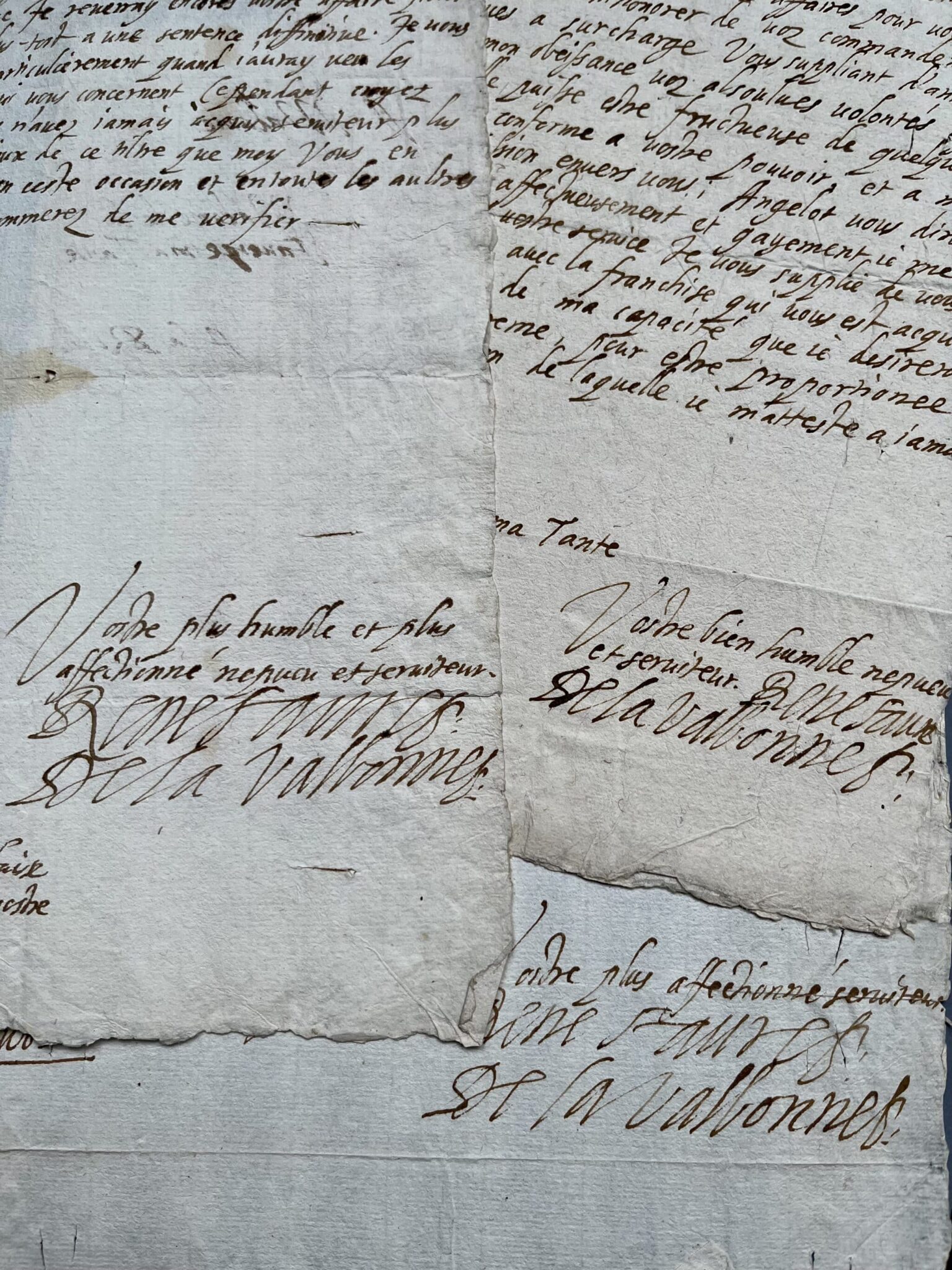 Ensemble de trois lettres du frère de Vaugelas, René Favre de La Valbonne, à Madame de La Faverge
