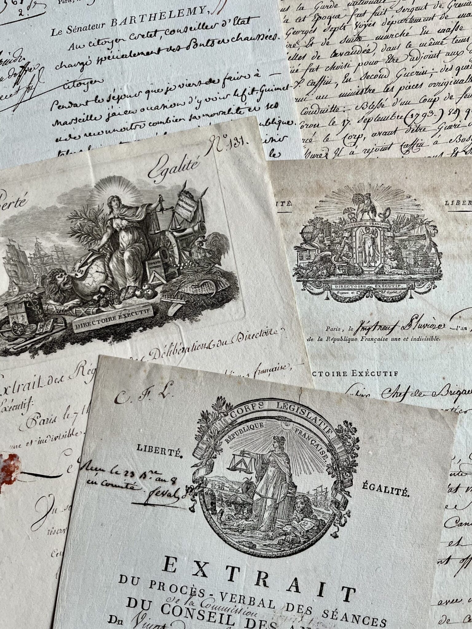 Ensemble de 7 documents du Directoire dont plusieurs avec très belles vignettes emblématiques Ensemble de 7 documents du Directoire dont plusieurs avec très belles vignettes emblématiques