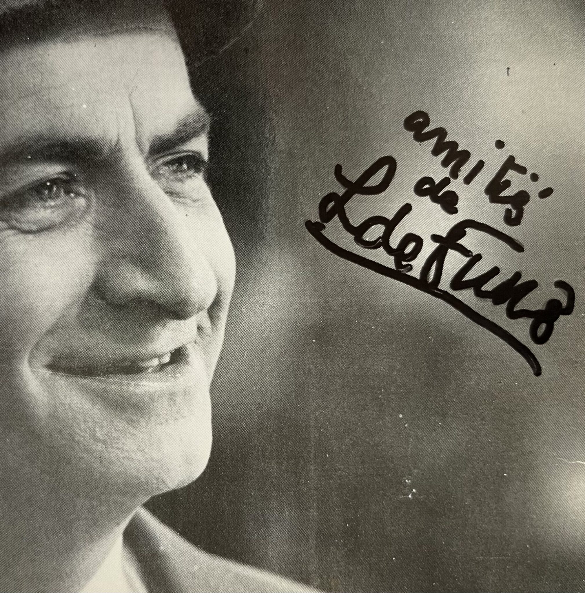 Photographie signée de Louis de Funès, sur carte postale