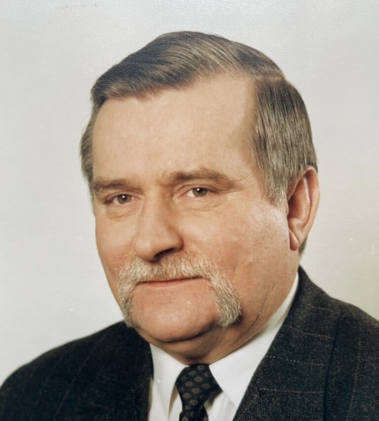 Portrait photographique de Lech Walesa, avec signature autographe