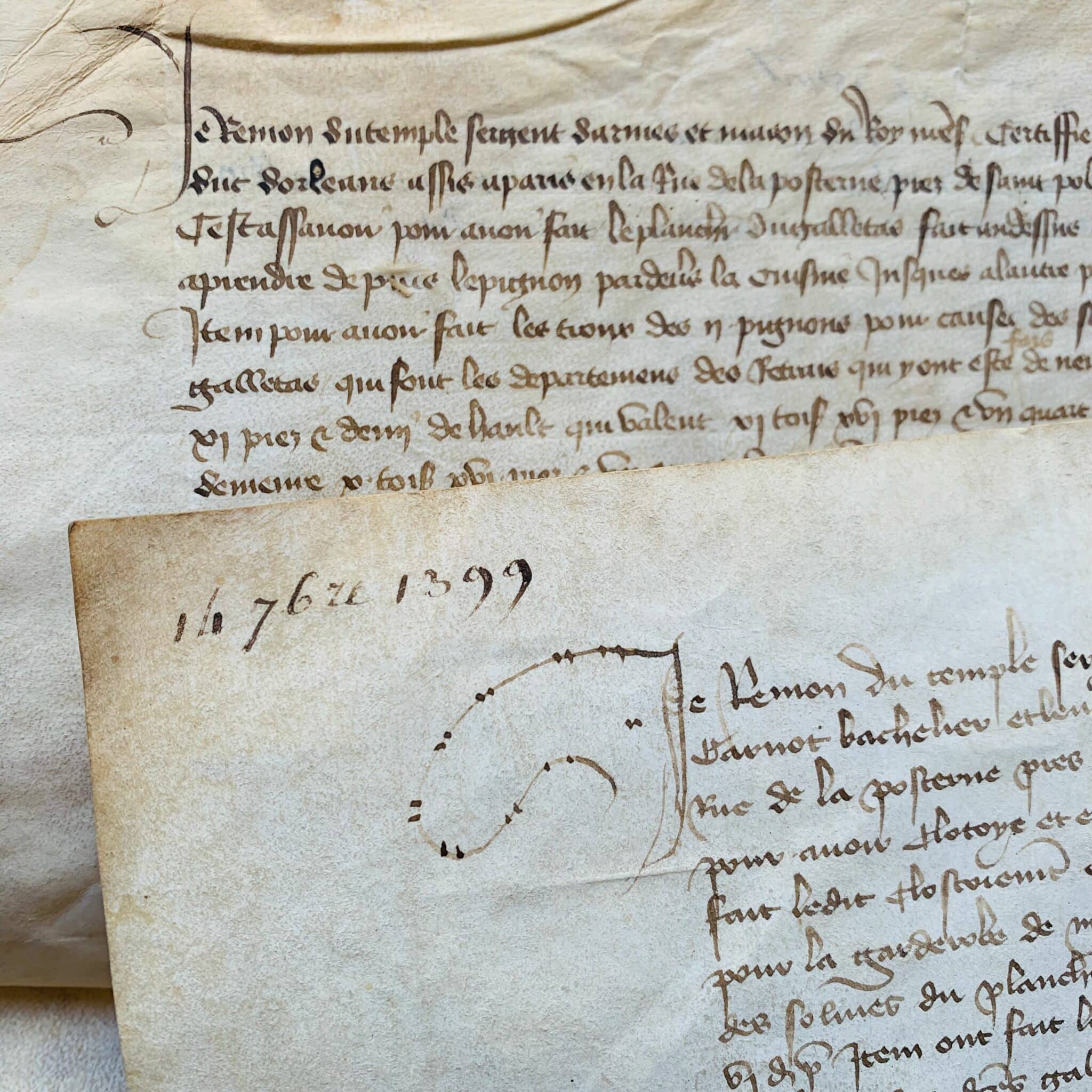 2 précieux parchemins de 1399 sur la construction d'hôtel du duc d'Orléans rue de la Poterne à Paris