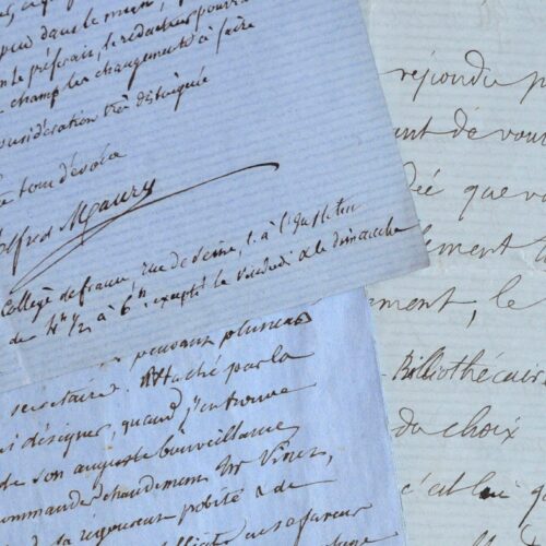 Quatre lettres de l'historien et érudit Alfred Maury.