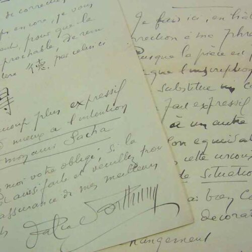 Pascal Forthuny, conseiller sinologue de Sacha Guitry, pour l'une de ses pièces.